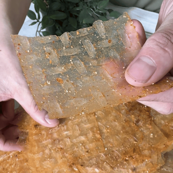 Banh trang xi ke 500gr - Rice Paper With Garlic Shrimp Salt & Chili 500g