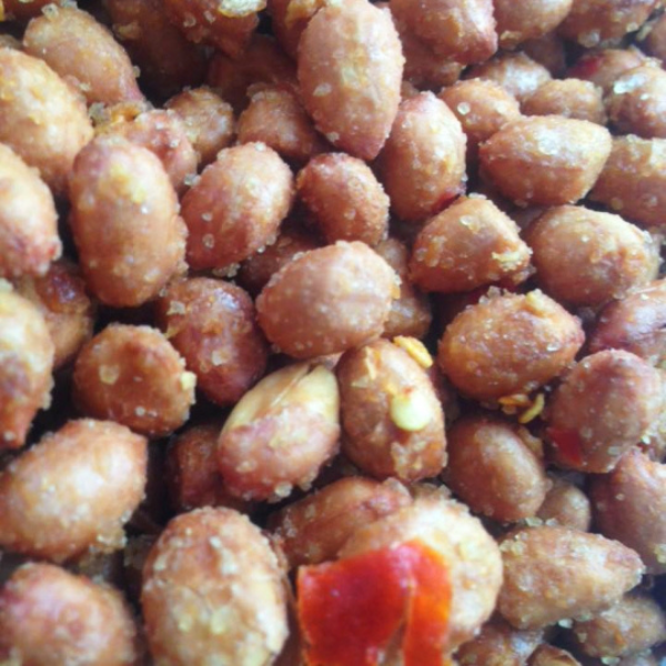 Garlic Chili Peanuts 0.22 lb/100 g