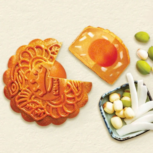Banh Trung Thu Kinh Do Hat Sen Dua Tuoi 2 Trung Dac Biet 210g