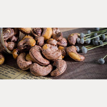 Roasted salted cashew nuts with skin 1.1 lb/500 g