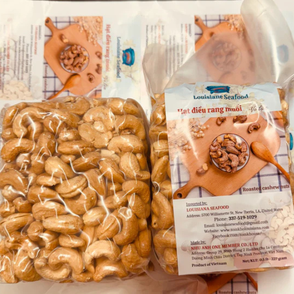Shelled Salted Roasted Cashews 1.1 lb/500 g