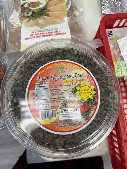 Banh trang ot me den - Spicy Rice paper Cake with Black Sesame 16oz
